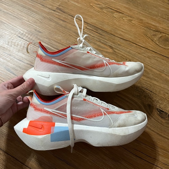 Nike Vista Lite SE - Picture 1 of 3